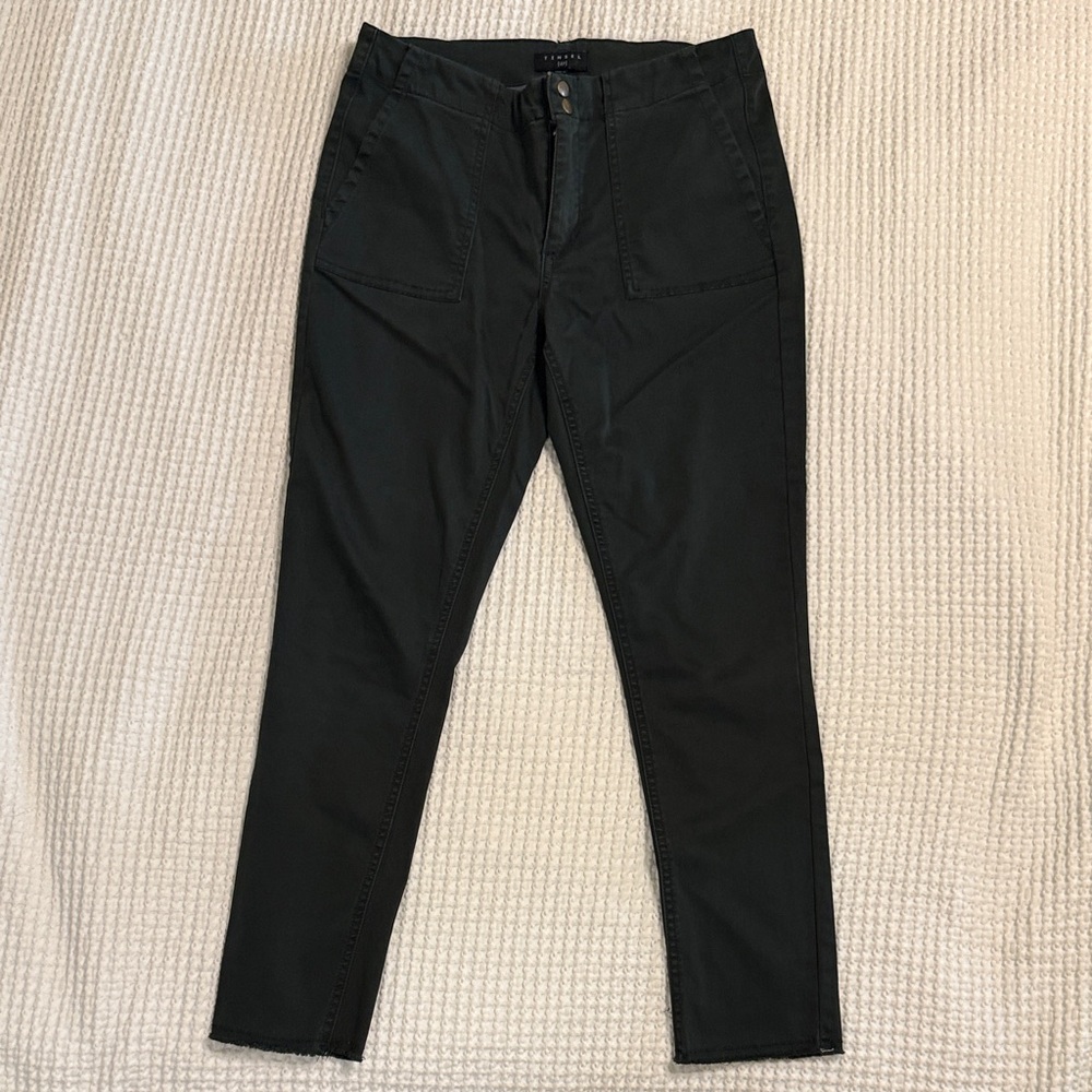Tinsel Casia Frayed Hem Chino Pant